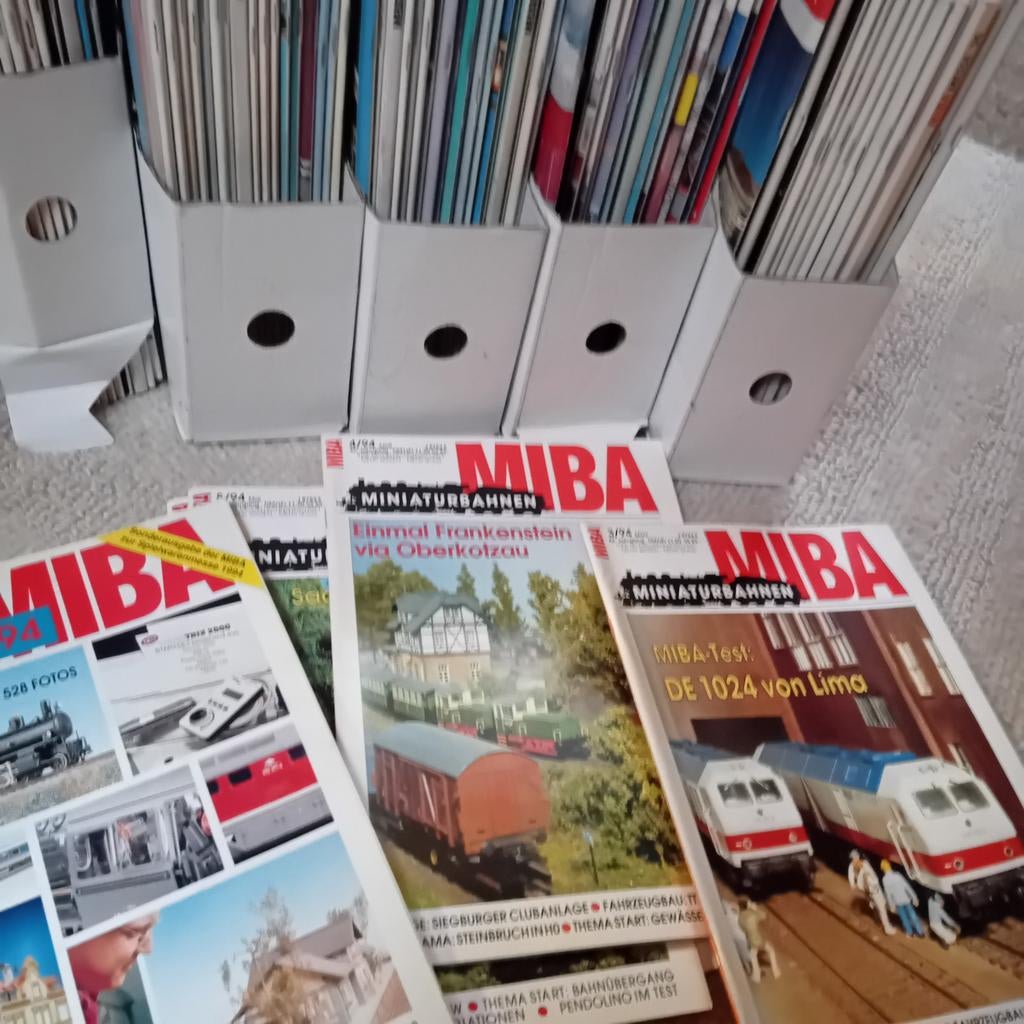 Magazine Miba Trains (70 exemplaires), Enlèvement, Comme neuf, Livre, Revue ou Catalogue