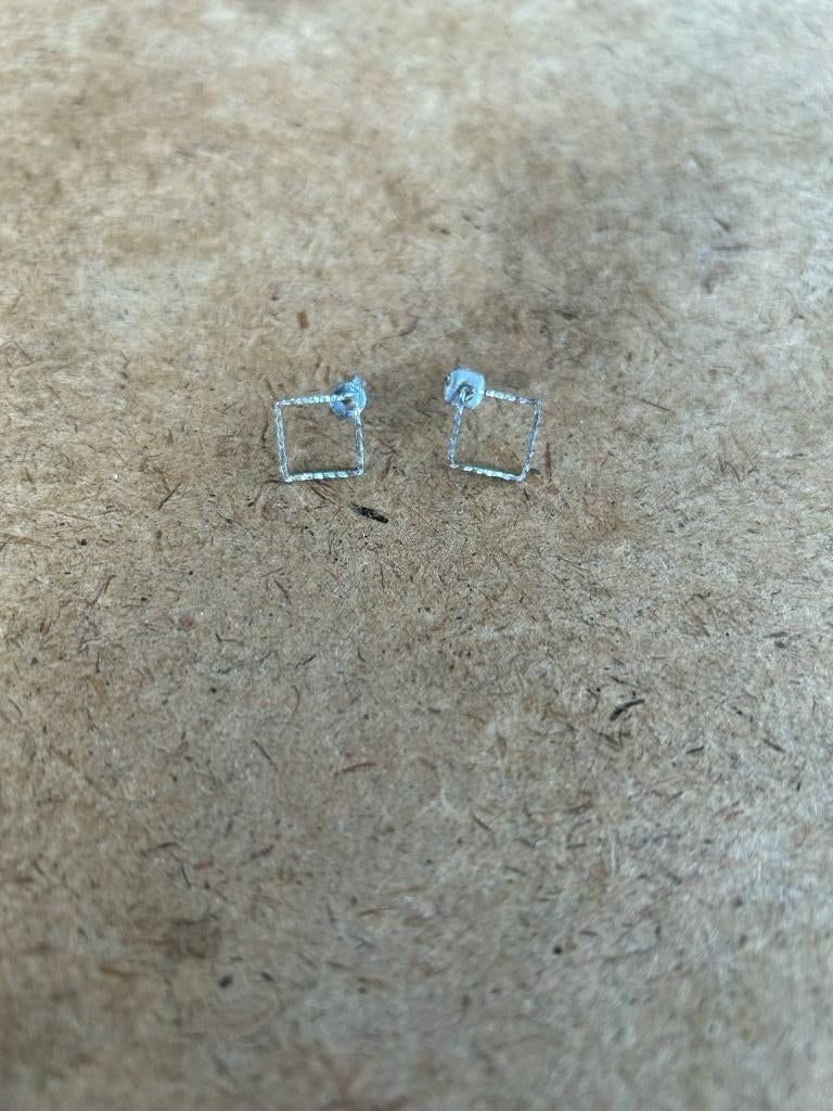 Boucle d'oreille carré, Handtassen en Accessoires, Oorbellen, Ophalen, Overige materialen, Gebruikt, Bruin