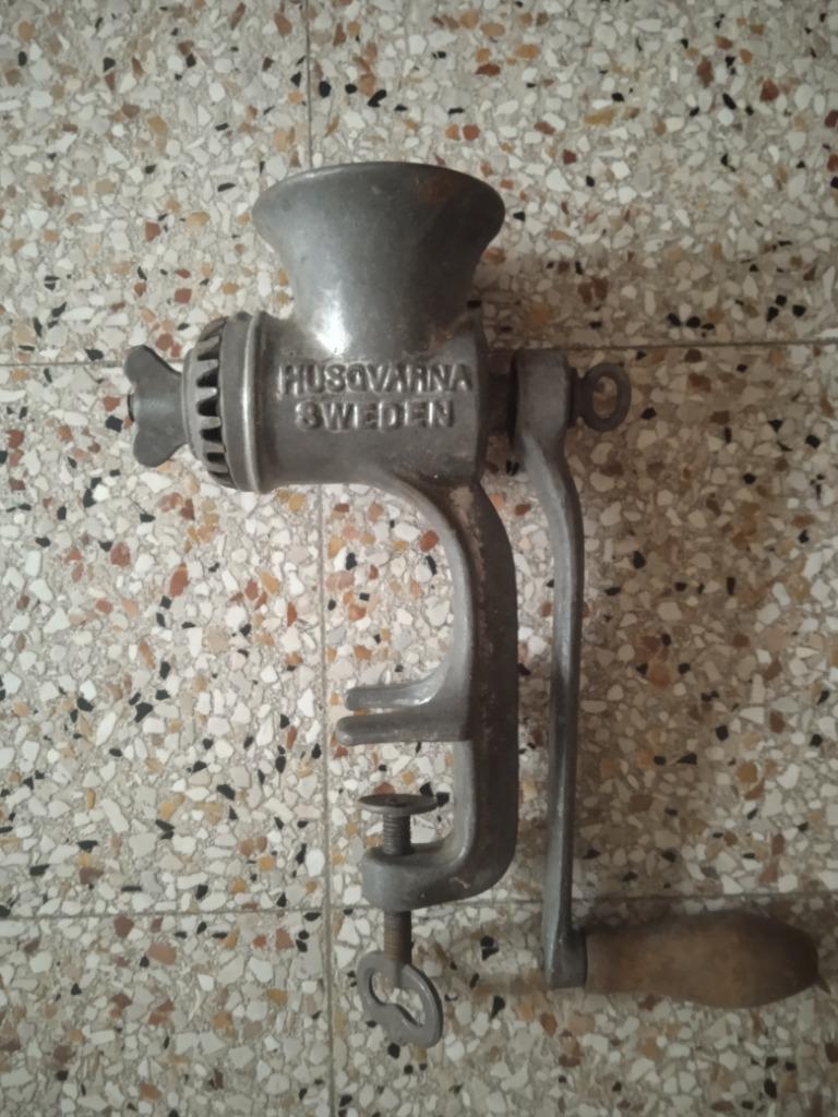 A vendre ancien broyeur à viande "HUSQVARNA", Enlèvement ou Envoi