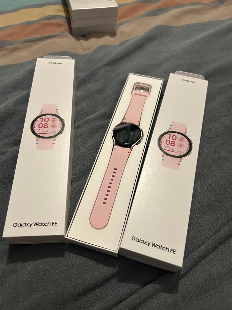 Samsung galaxy watch FE neuve, Bijoux, Sacs & Beauté, Montres | Femmes, Autres marques, Synthétique, Enlèvement, Synthétique