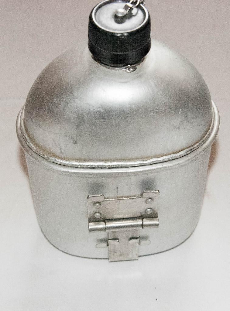 Gourde militaire en alu + quart, Collections, Enlèvement ou Envoi, Armée de terre, Autres types