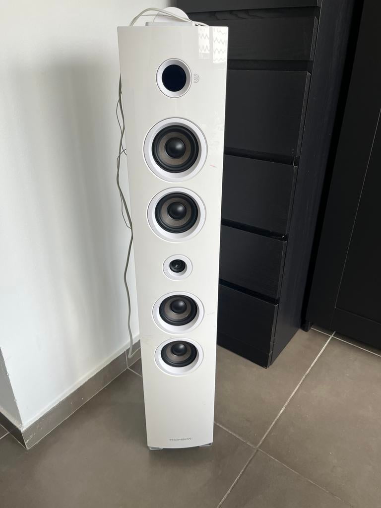 Tour état neuf prix 70 euro, TV, Hi-fi & Vidéo, Enlèvement ou Envoi, Comme neuf