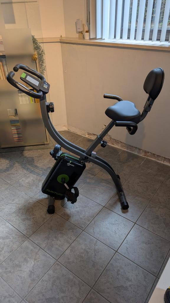 Opvouwbare hometrainer, Sport en Fitness, Fitnessapparatuur, Hometrainer, Ophalen