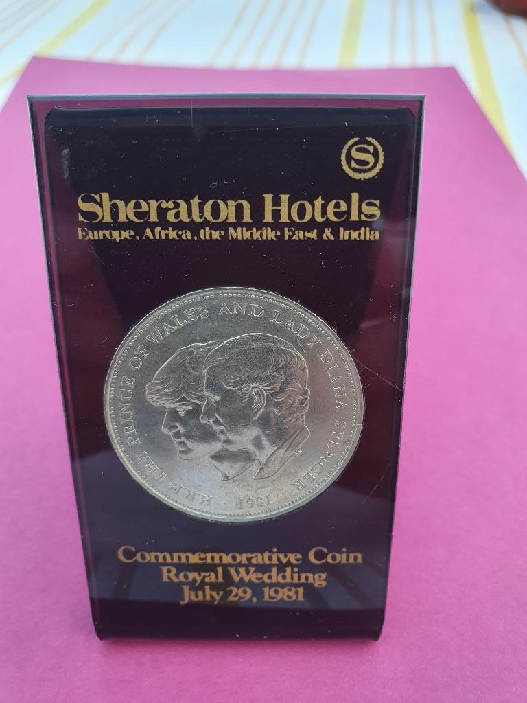 PIECE DE COLLECTION - ROYAL WEDDING CHARLES + DIANA 1981, Enlèvement ou Envoi, Autres matériaux