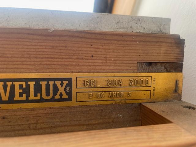 Velux Venetiaans rolgordijn, Ophalen, Gebruikt, 100 tot 150 cm, Aluminium brossé