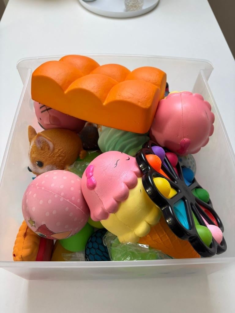 Fidget Toys incl. pop its, des squishies, des tourneurs.., Enlèvement ou Envoi, Utilisé