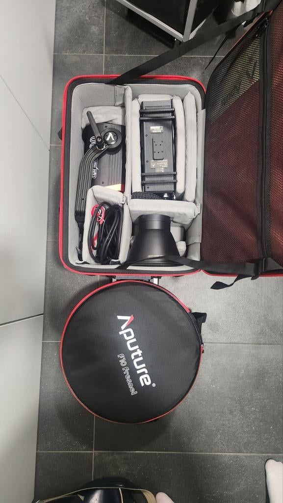 Apurture Ls600d + fresnel F10, Ophalen of Verzenden