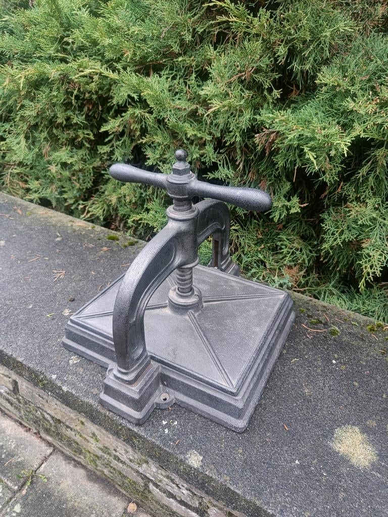 Antieke gietijzeren boekenpers, Antiek en Kunst, Antiek | Boeken en Manuscripten, Ophalen