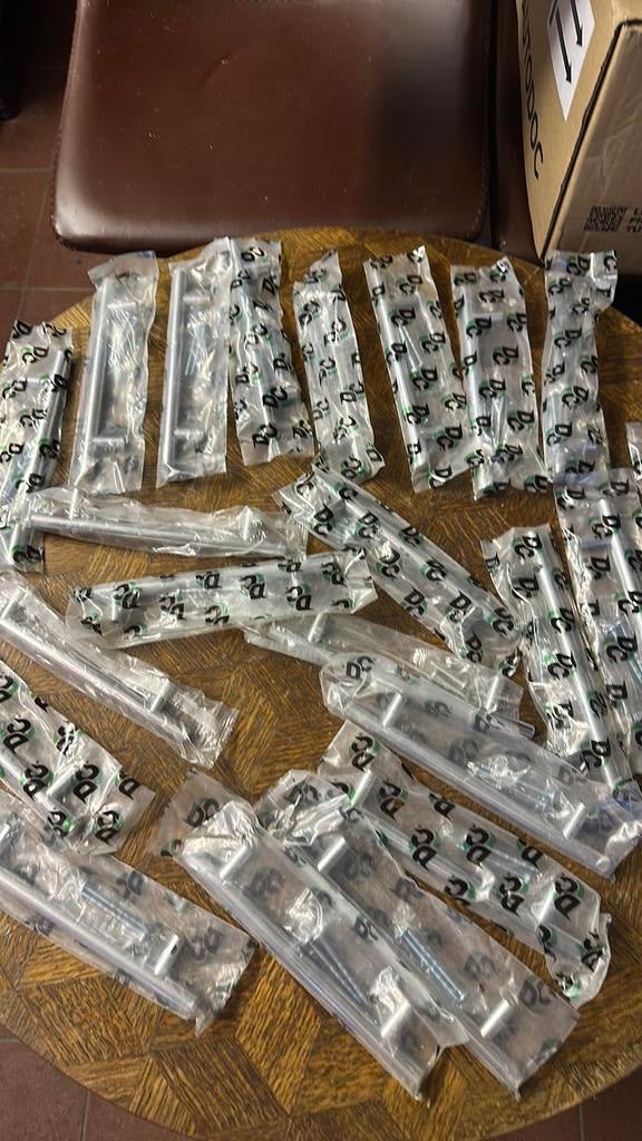 Poignet pour armoir 40e, Bricolage & Construction, Quincaillerie & Fixations, Enlèvement, Comme neuf