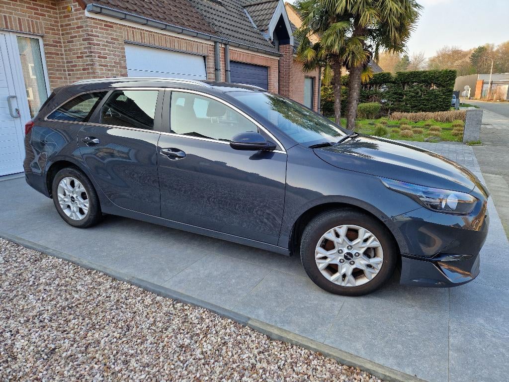 Voiture, Autos, 100 kW, Argent ou Gris, Achat, Euro 6