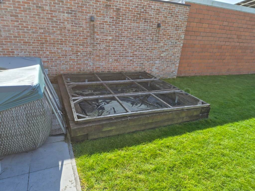 Zandbak uit treinbielzen, Enfants & Bébés, Jouets | Extérieur | Bacs à sable, Enlèvement, Utilisé