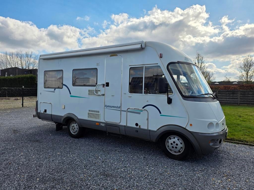 Hymer B534, Caravans en Kamperen, Mobilhomes, Ringverwarming, Fietsendrager, Koelkast, Diesel