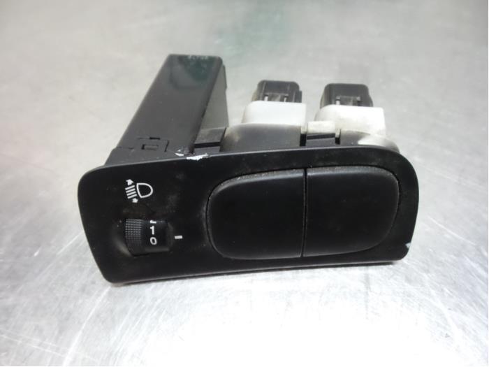 Commutateur phare hauteur réglable d'un Kia Sportage (Sport, Autos : Pièces & Accessoires, Kia, -, Utilisé, -