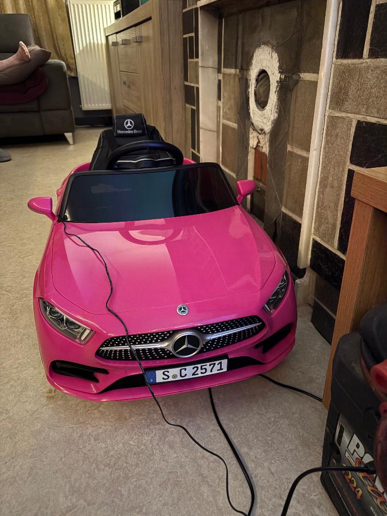 Mercedes, Enlèvement, Neuf