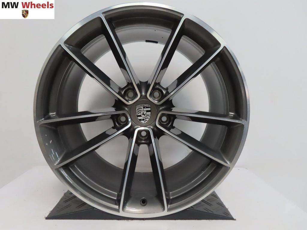 Originele Porsche 21 inch achtervelg 911 992 Carrera classic, Auto-onderdelen, Gebruikt, -, -, Band(en)