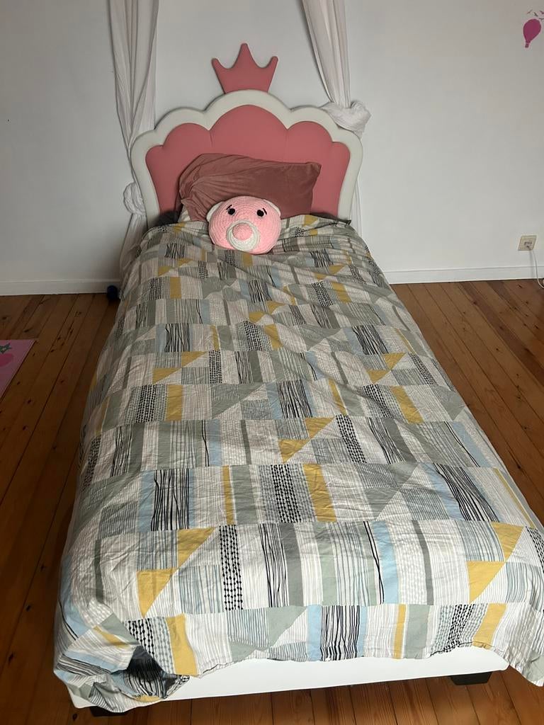 Lit pour enfant, Enfants & Bébés, Chambre d'enfant | Lits, Enlèvement, Comme neuf, Matelas