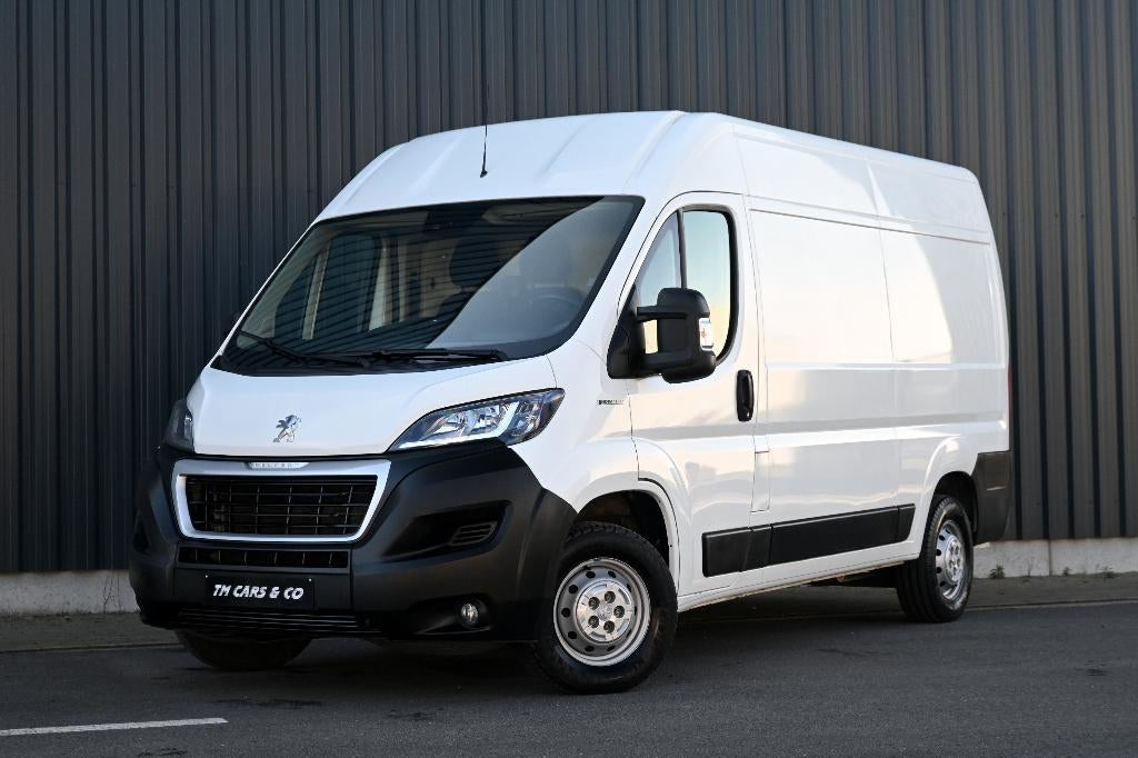 Peugeot Boxer L2H2 165PK/ Camera, PDC, Cruise, Lineass, BTW, Auto's, Voorwielaandrijving, Stof, 2500 kg, Wit