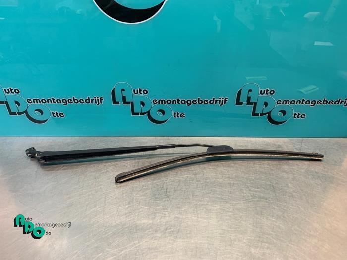 Ruitenwisserarm voor van een Toyota Yaris (Yaris 1 02-), Gebruikt, -, -, Ophalen of Verzenden