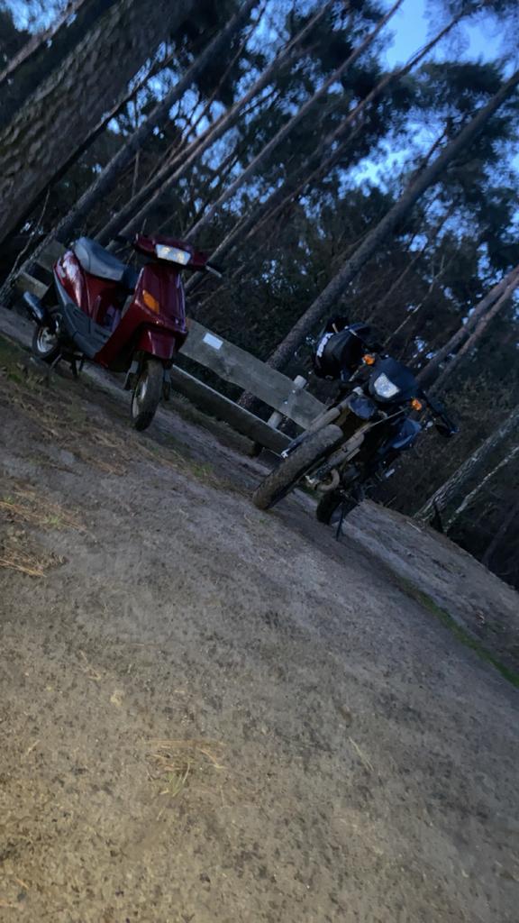 Bajaj spirit 2t 50cc, Fietsen en Brommers, Brommers | Tomos, Ophalen, Zo goed als nieuw