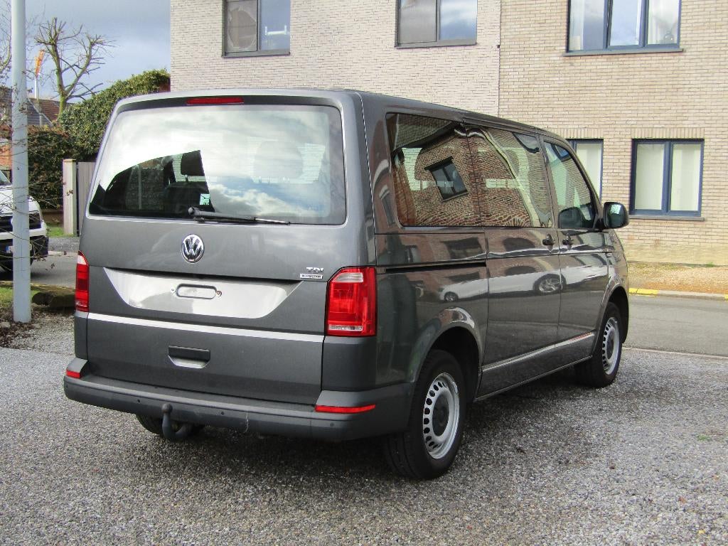 Vw Transporter 2.0 TDI 9 zitplaat, Auto's, Voorwielaandrijving, 4 cilinders, 9 zetels, Bedrijf