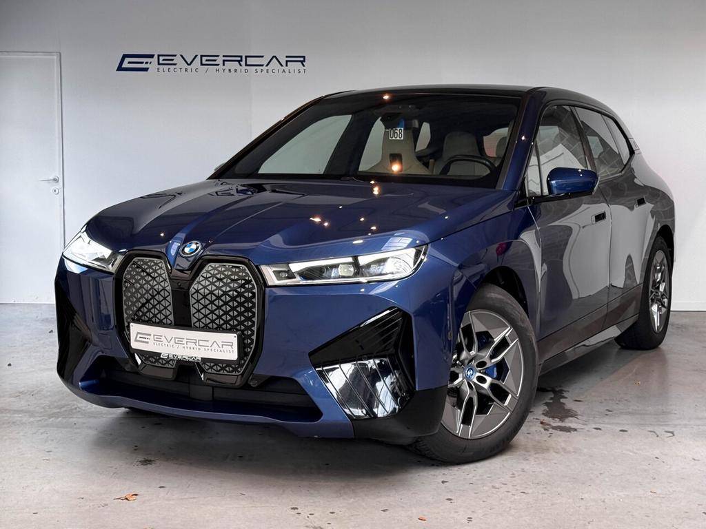 BMW iX xDrive 50 **PANO*TOWHOOK*LEATHER**, Autos, BMW, 0 kg, Détection des panneaux routiers, 0 kg, IX