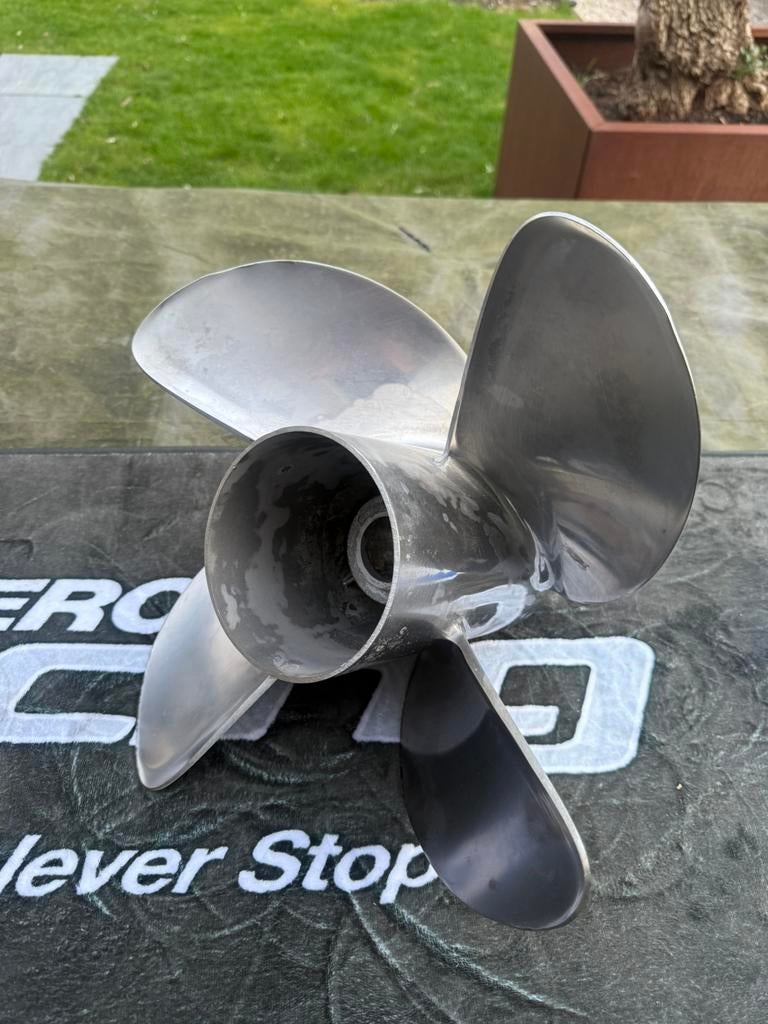 Mercury schroef / propeller Revolution 4 20P, Watersport en Boten, Ophalen of Verzenden, Gebruikt