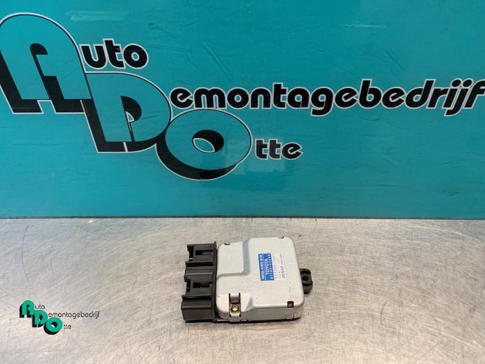 Kachel Weerstand van een Lexus IS 200 (IS 200 99-), Gebruikt, -, -, -