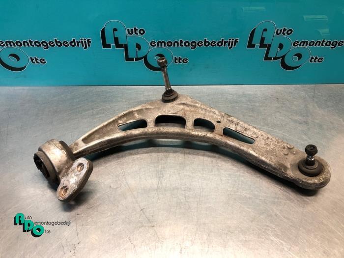 Draagarm rechts-voor van een BMW 3-Serie (3-Serie 98-), Gebruikt, -, -, Ophalen of Verzenden