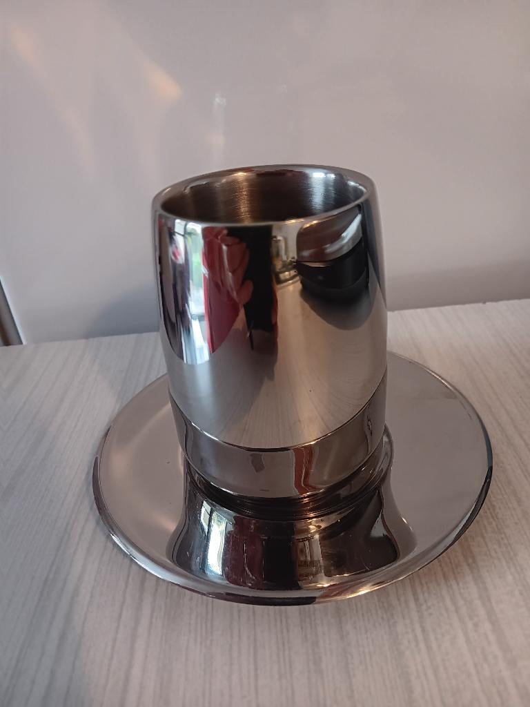 Kop en schoteltje AMC Art design 18/10 in mooie staat, Zakelijke goederen, Horeca | Overige, Ophalen