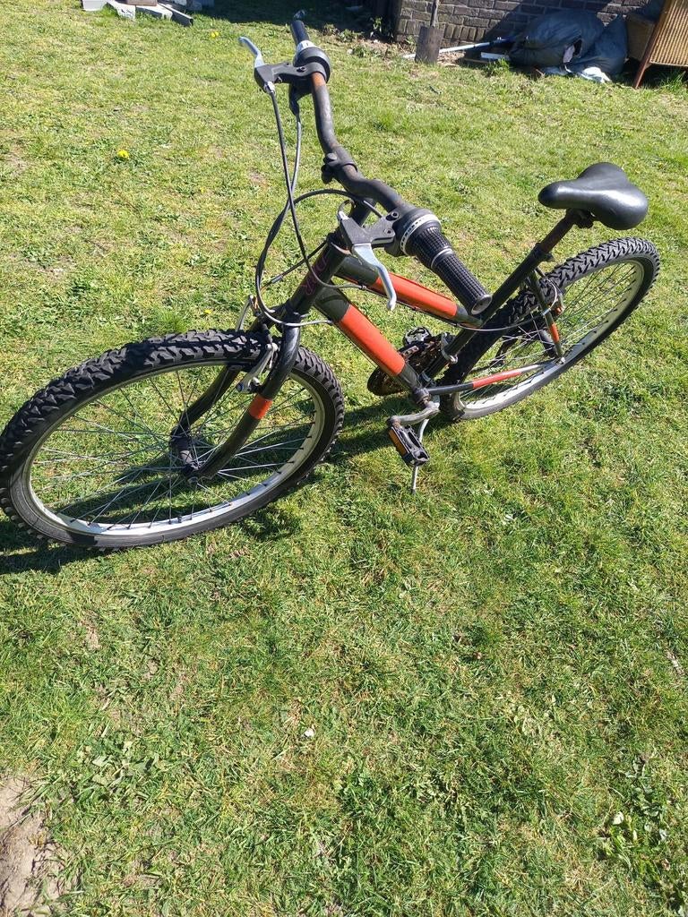 Mountainbike met werk aan, Enlèvement