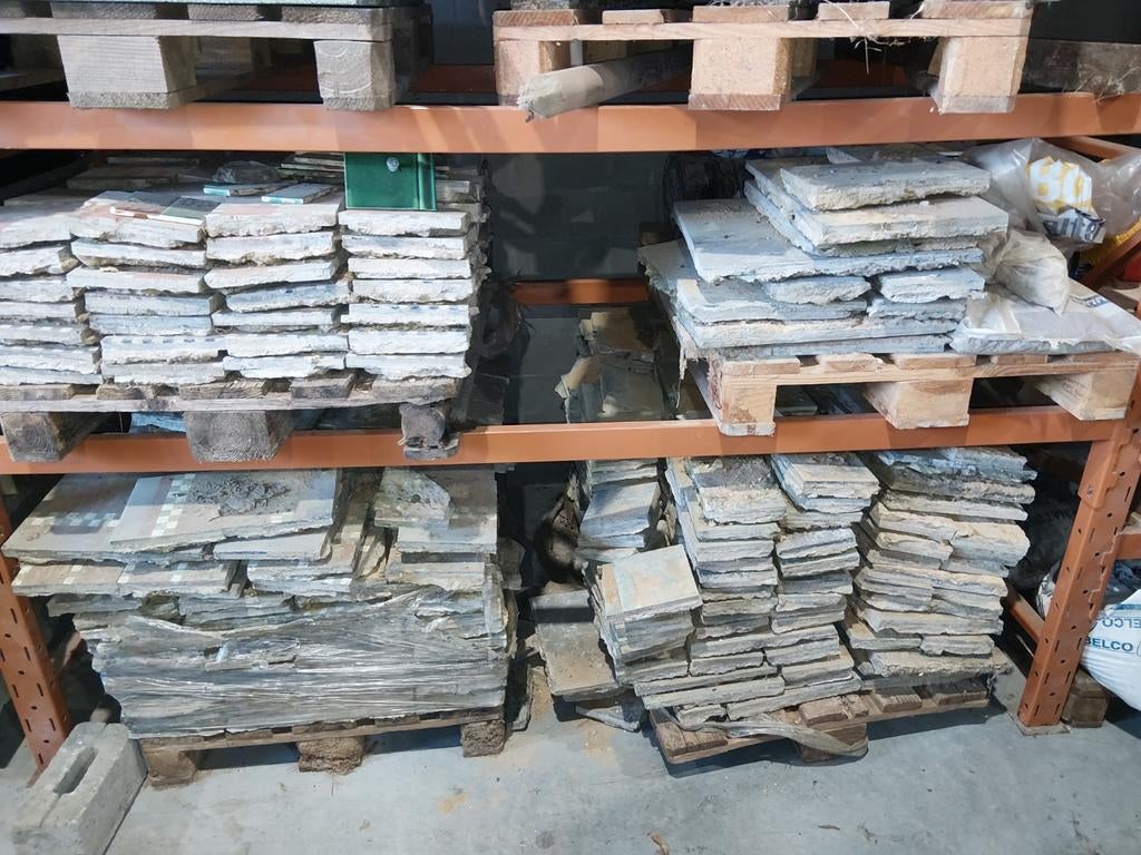 2 soorten beton tegels. 100 jr oud., Ophalen of Verzenden