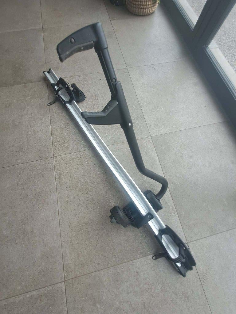 Porte-vélos Thule Pro Ride 591, Autos : Divers, Porte-vélos, 2 vélos, Pneus larges, Enlèvement, Utilisé