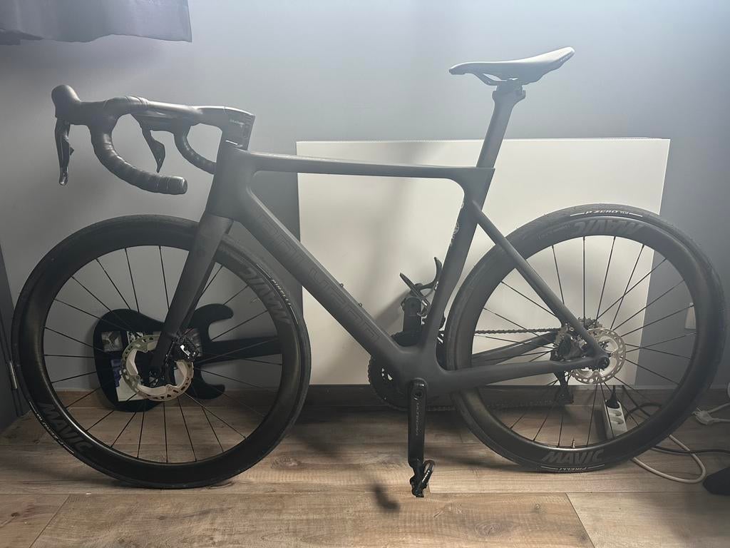 Polygon Helios A8X, Enlèvement, Comme neuf