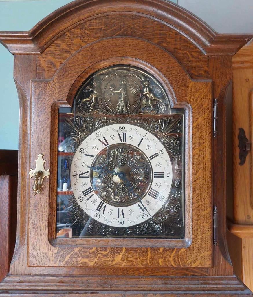 Staande masieve klok, Ophalen