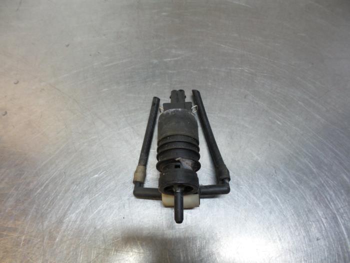 Ruitensproeierpomp voor van een Opel Vectra (Vectra C 02-), Gebruikt, -, -, Opel