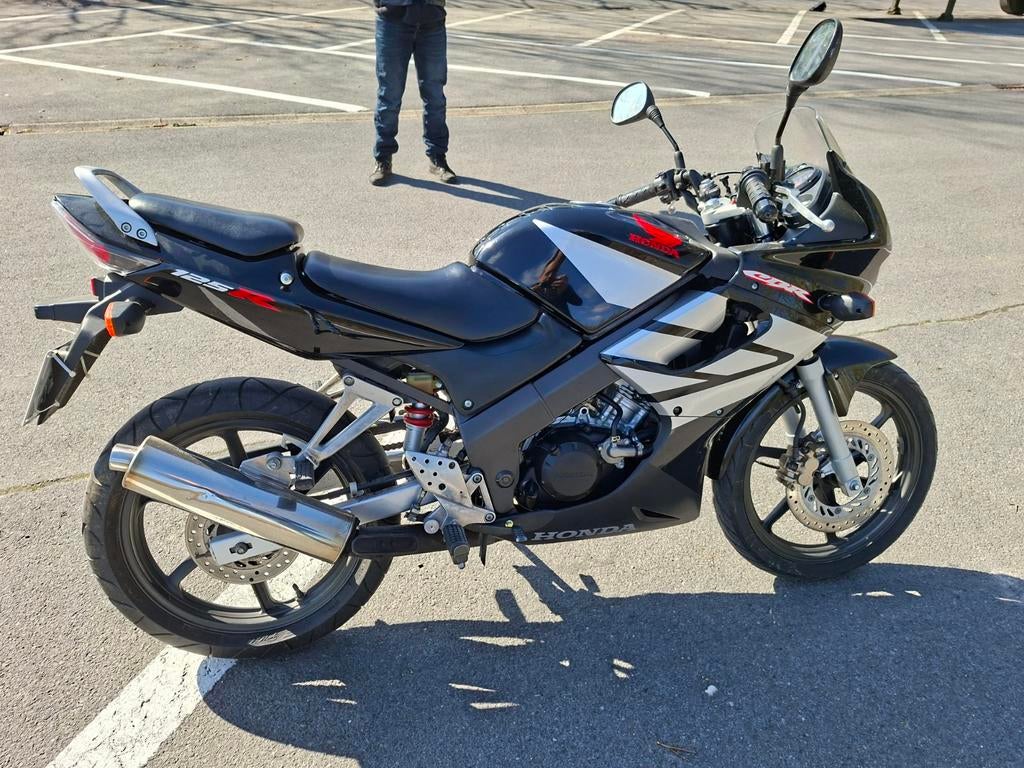Honda cbr 125