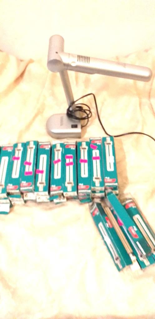 Lampes Ambiance Chaleureuse , Lampes de table +35 lampe neuf, Envoi