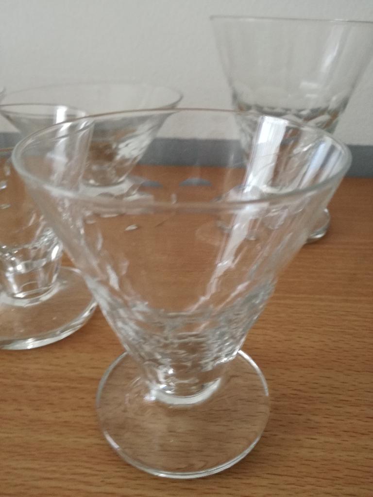Verres. Service à verres anciens., Ophalen, Zo goed als nieuw