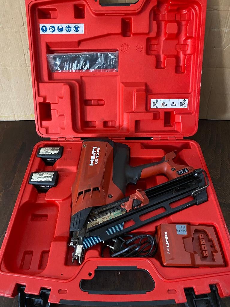HILTI - cloueur à gaz GX 90-WF - À RÉPARER <<, Bricolage & Construction, Outillage | Autres Machines, Utilisé, Enlèvement