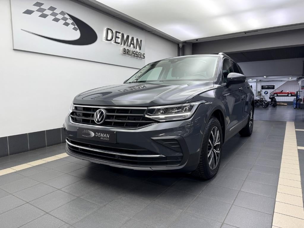 VW Tiguan Gris Dauphin métallisé 1.5 TSI, Cuir, Argent ou Gris, Achat, 140 g/km