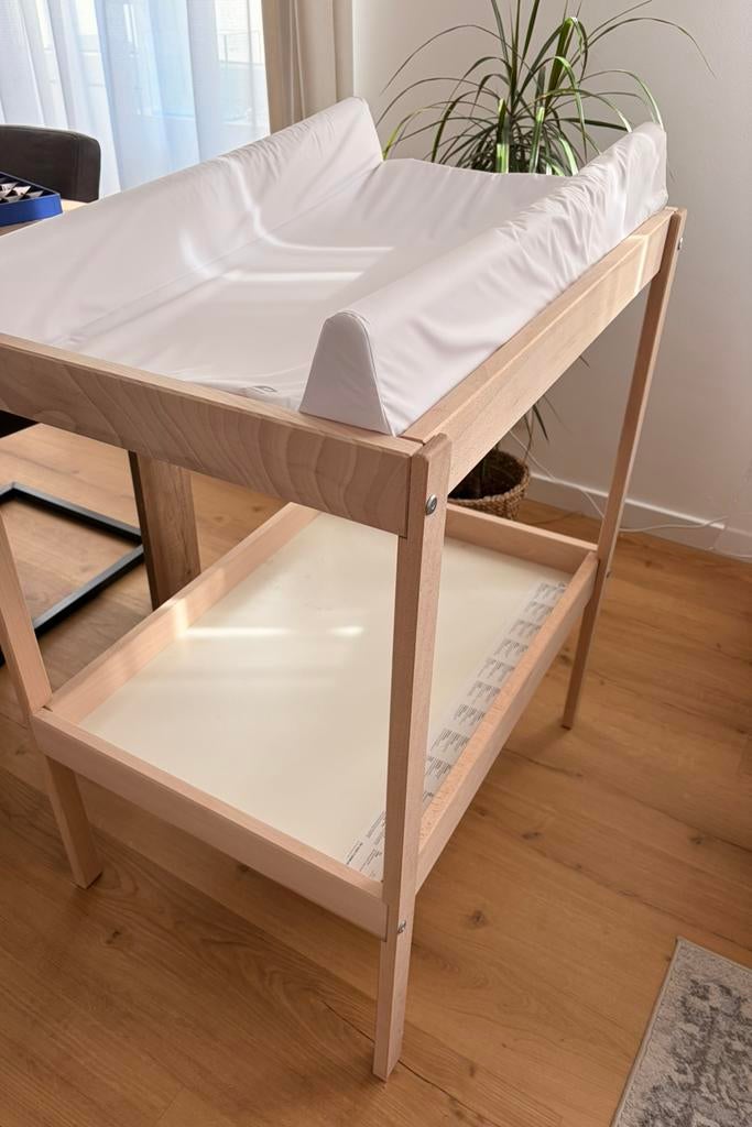 Table à langer peu utilise+ matelas à langer Premaman, Enlèvement, Comme neuf