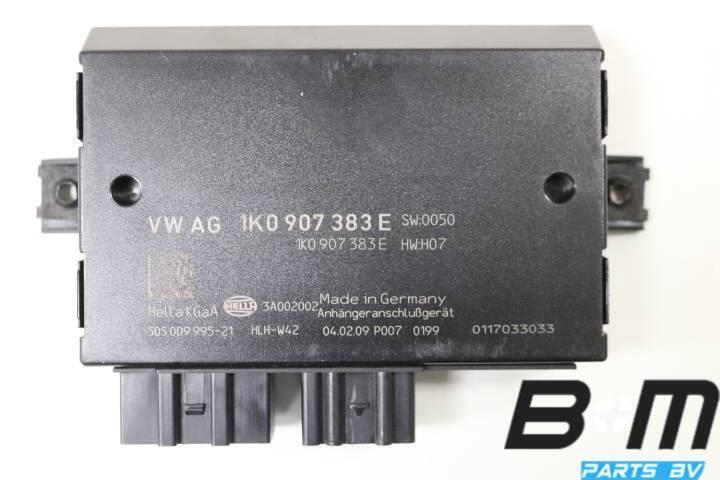 Regelapparaat voor trekhaak VW Touran 1T 1K0907383E, Utilisé