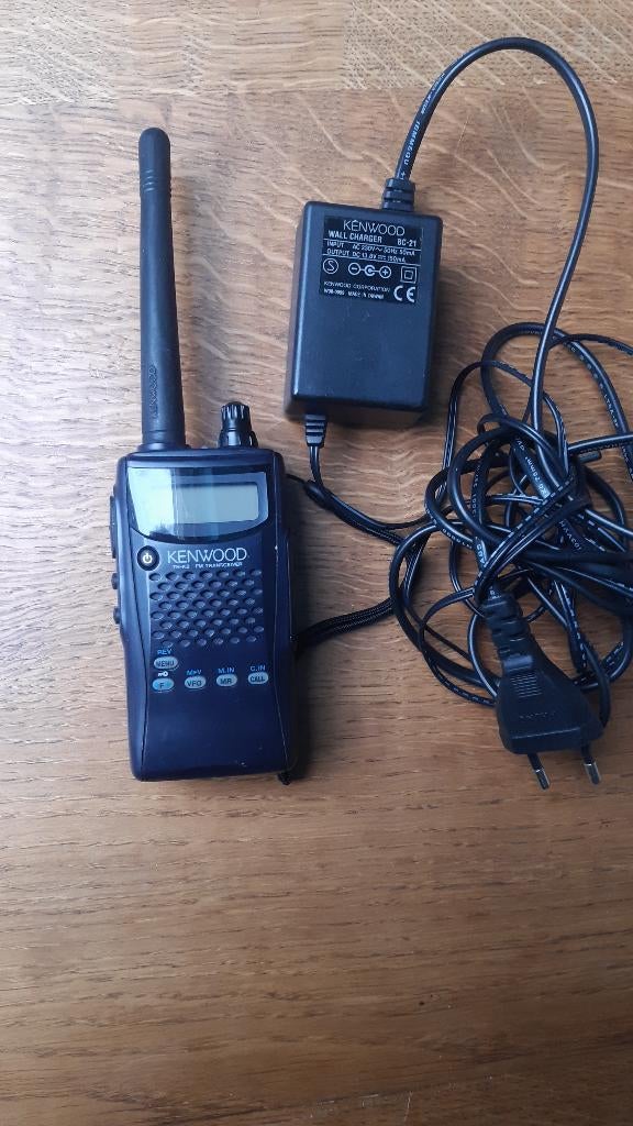 Radio Kenwood portable occ. TH-K2E batt. neuve walkie talkie, Télécoms, Talkie-walkie ou Walkie-talkie, Enlèvement ou Envoi, 5 à 15 km
