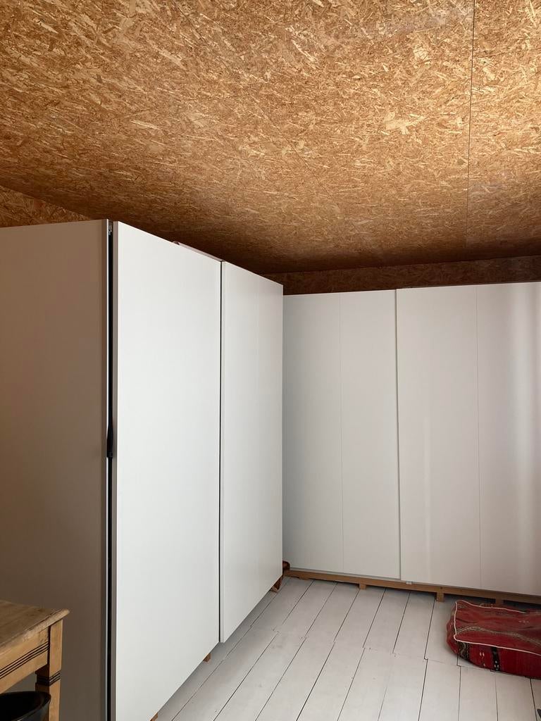 2 super mooie IKEA KASTEN in uitstekende staat, Huis en Inrichting, Slaapkamer | Complete slaapkamers, Ophalen, Zo goed als nieuw