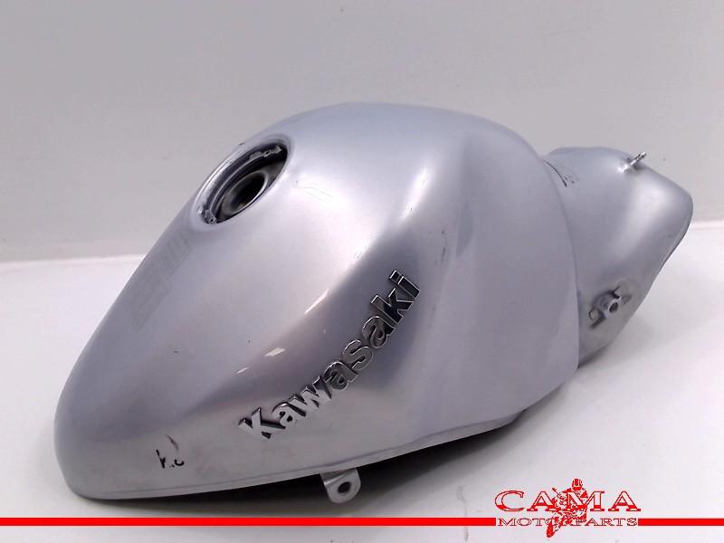 RESERVOIR ZZR 1200 2002-2005 (ZZR1200 ZX1200C) (75), Motos, Pièces | Kawasaki, Utilisé