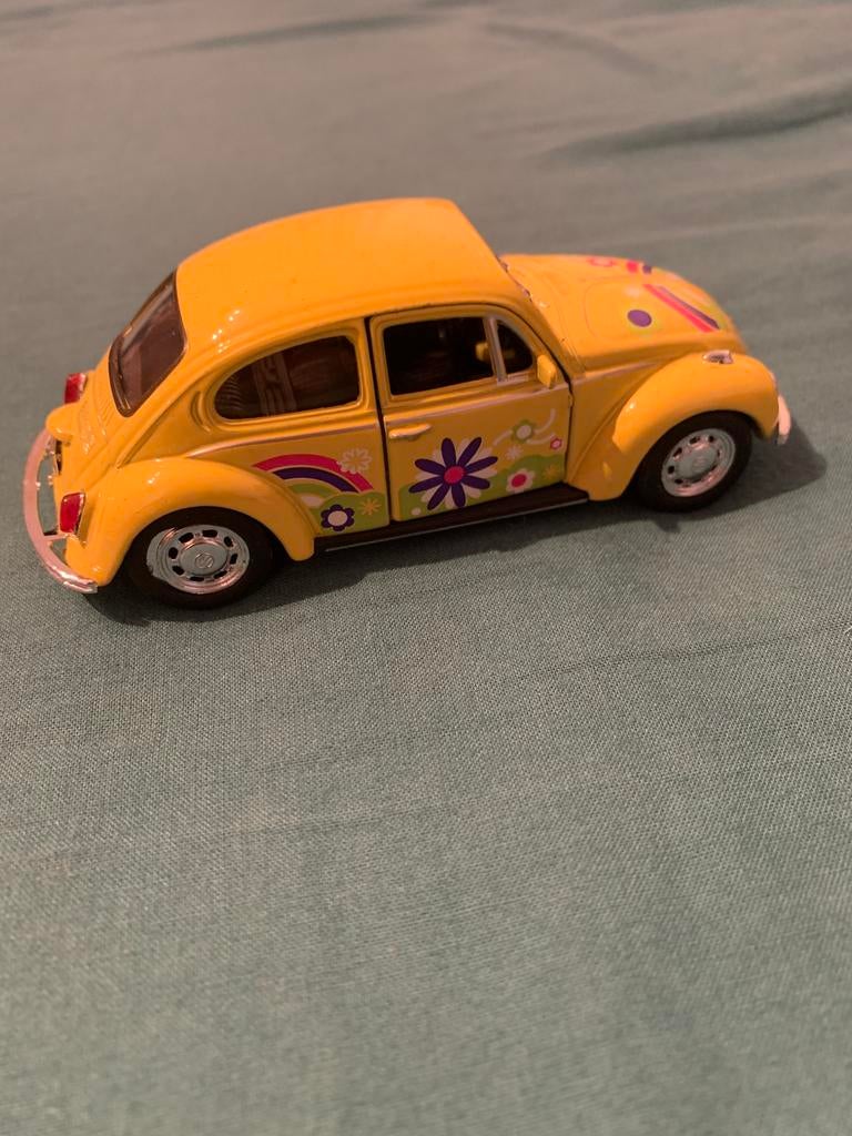 Volkswagen Beetle 13 cm, Ophalen of Verzenden, Zo goed als nieuw