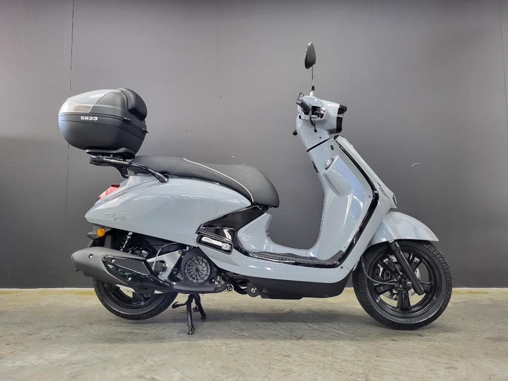 SYM Fugue 125 (5 jaar garantie), Motoren, Scooter, Bedrijf, 11 kW of minder, ABS