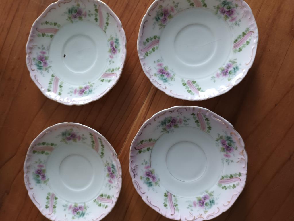 Assiettes en porcelaine, Enlèvement