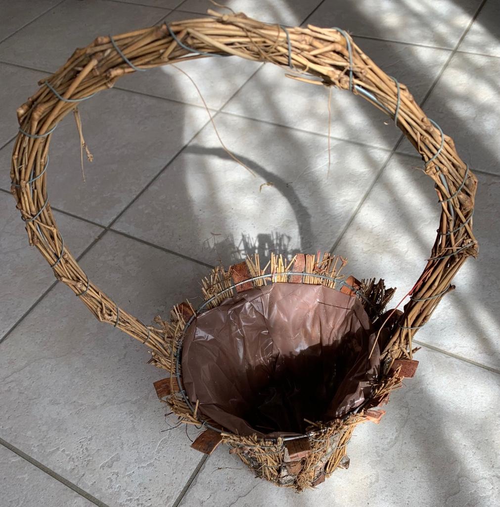 Panier rond en osier et bois avec ance - pour arrangement, Enlèvement ou Envoi, Rond, Bois, Panier