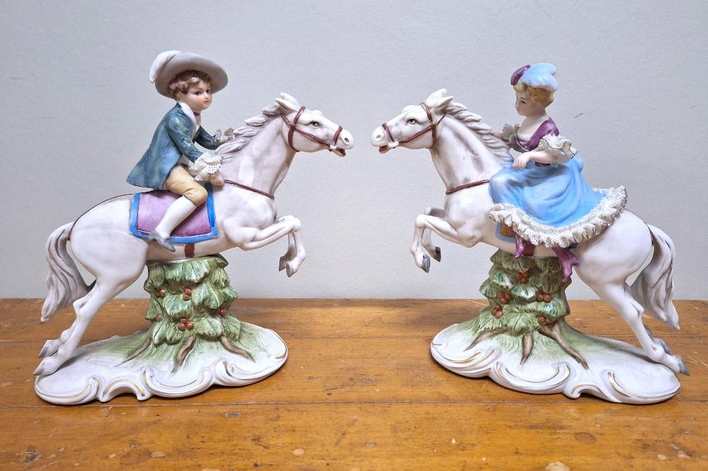 Koppel porseleinen beeldjes paard met ruiter, Verzamelen, Beelden en Beeldjes, Ophalen, Zo goed als nieuw, Overige typen